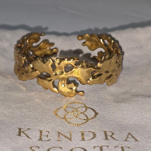 Yellow Rose by Kendra Scott Savannah Cuff Bracelet in Vintage Gold‎ - Picture 1 of 10